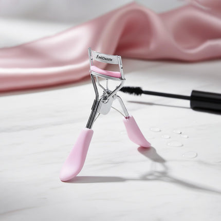 Midazzle Premium Eyelash Curler For Women-Pink
