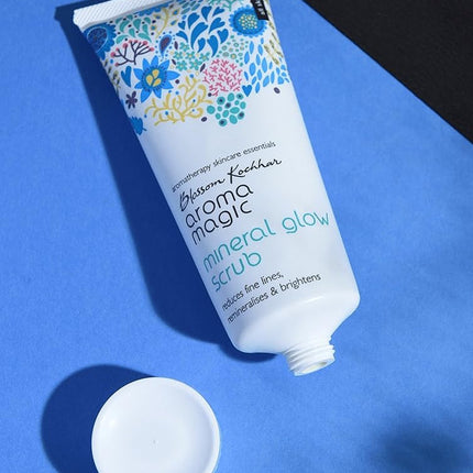 Aroma Magic Mineral Glow Scrub With beeswax, vegetable glycerine, lavender, tea tree & rose essential oils-100ml